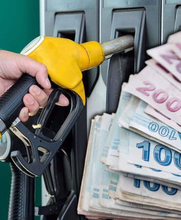 Akaryakıta Çifte Zam! ÖTV Oranı Belli Oldu: Yeni Yıl Yeni Fiyatlarla Geliyor