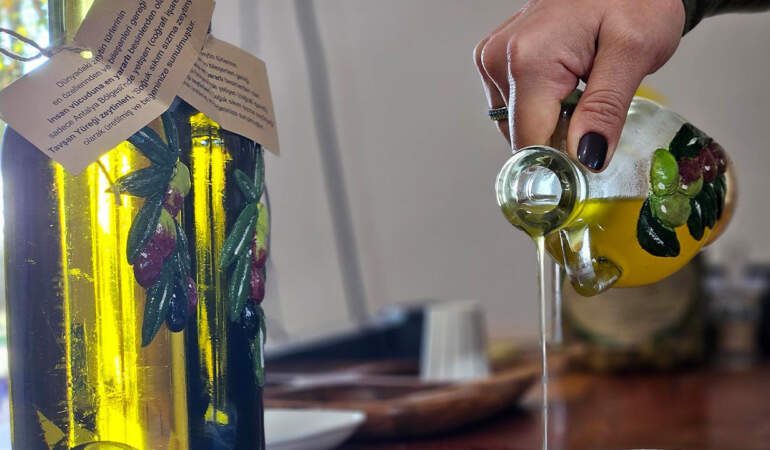 Antalya’da Üretiliyor! Bir Damlası İlaç Gibi, Kilosu Servet Değerinde