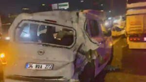 Bağcılar’da Zincirleme Kaza! 3 Şerit Trafiğe Kapatıldı