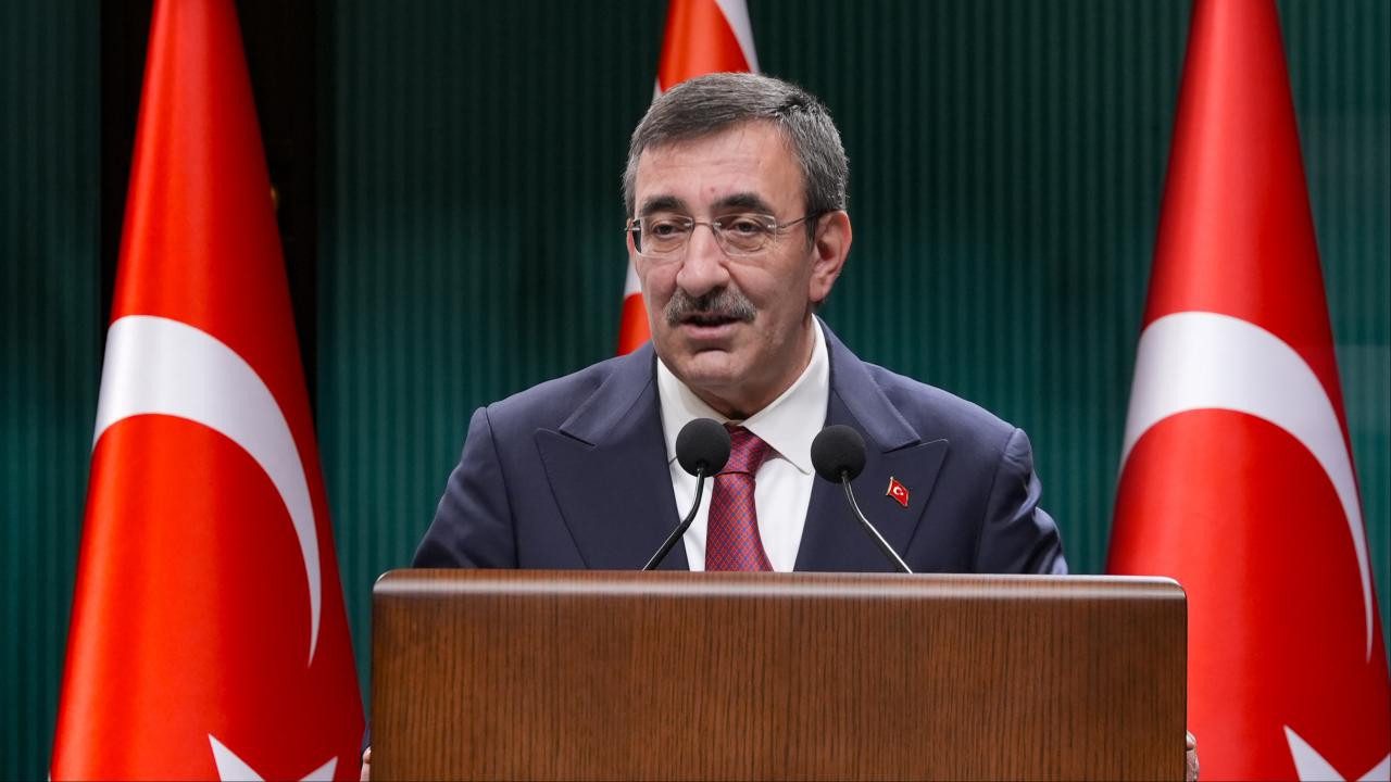 Cumhurbaşkanlığı Koltuğu Cevdet Yılmaz’a Emanet