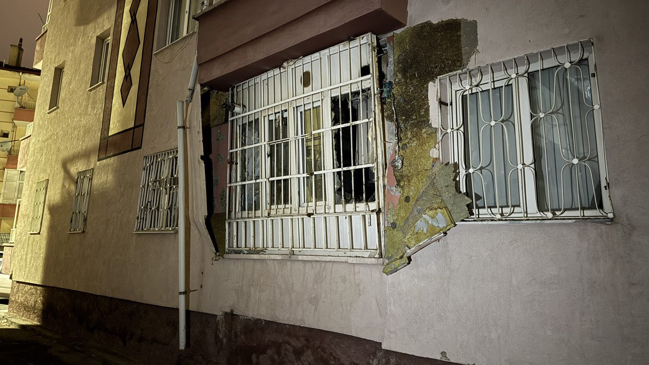 Evde Doğal Gaz Patlaması! 1 Kişi Yaralandı