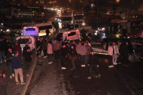 Freni Boşalan Vinç 6 Aracı Biçip Geçti: 7 Yaralı