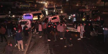 Freni Boşalan Vinç 6 Aracı Biçip Geçti: 7 Yaralı