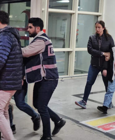 Genç Kadını Altınları İçin Katlettiler! Kuyumcu Görüntüleri Ortaya Çıktı