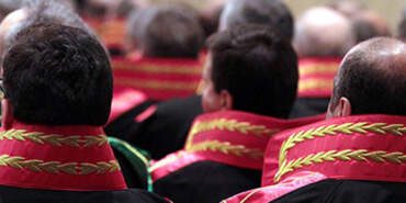 HSK Kararnamesi ile 948 Hakim ve Savcının Görev Yeri Değişti