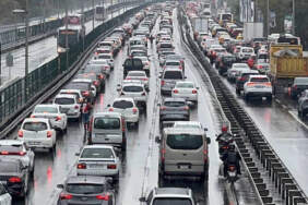 İstanbul’da Trafik Çilesi! Yoğunluk Yüzde 80’e Çıktı