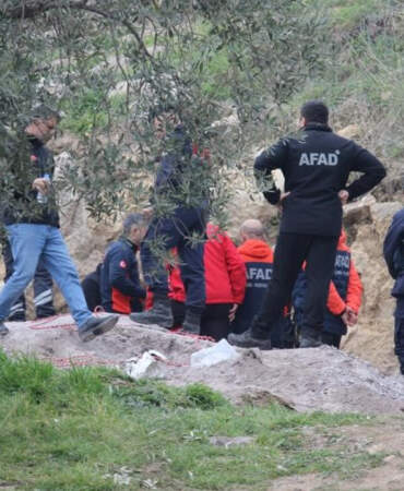 Kan Donduran Olay! Define Aramak İçin Kazdığı Tünelden Cesedi Çıktı