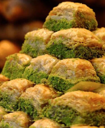 Lezzetin Kalbi Gaziantep’te Atıyor! Türkiye’nin Gururu Baklava! Tülden İnce Hamuru ile UNESCO’dan Tescilli Lezzet