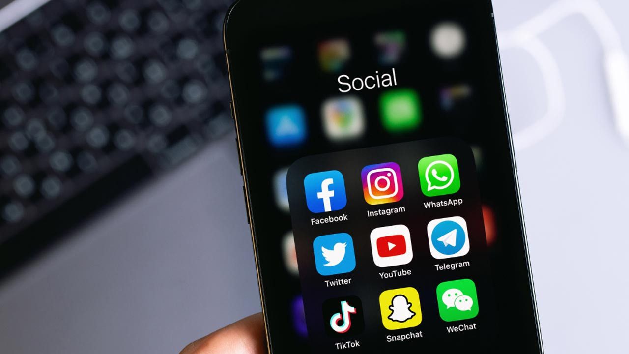 Oxford Sözlüğü Açıkladı! İşte 2025’in En Popüler Kelimesi…