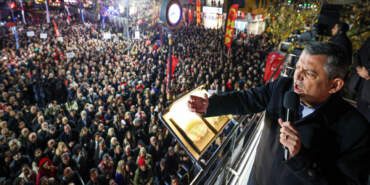 Özgür Özel’den ‘Seçim’ Mesajı: ‘Bir Yeni Yıl Hediyem Var’