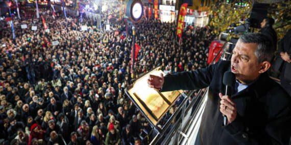 Özgür Özel’den ‘Seçim’ Mesajı: ‘Bir Yeni Yıl Hediyem Var’