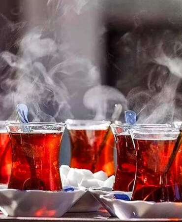 Sofraların Vazgeçilmezi Alarm Veriyor! Çay Keyfi Kabusa Dönüşebilir, Her Bardakta Risk