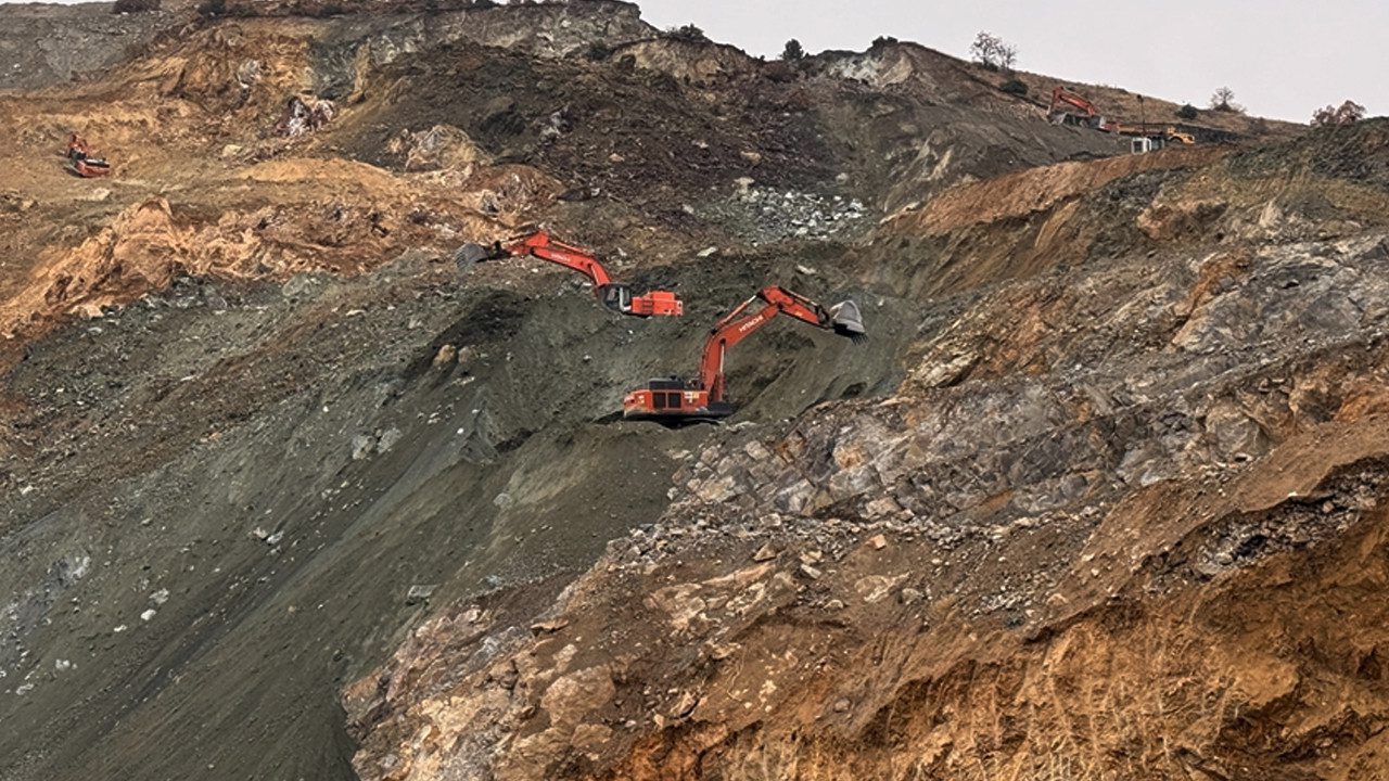 Toprak Altında 13 Gün! Sivas’ta Maden Ocağında Göçük Altında Kalan Şantiye Müdürü Hala Bulunamadı