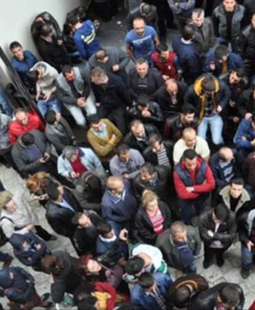 DİSK-AR: Geniş tanımlı işsiz sayısı 11 milyon 593 bine yükseldi
