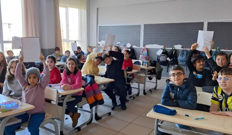 Okullarda ara tatil olmayacak mı? Kasım mart ara tatil kalkıyor mu? Okul ara tatil bitiyor mu?