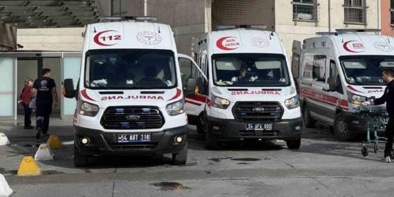 Sakarya’da öğrenci yurdunda panik! 23 öğrenci hastaneye kaldırıldı