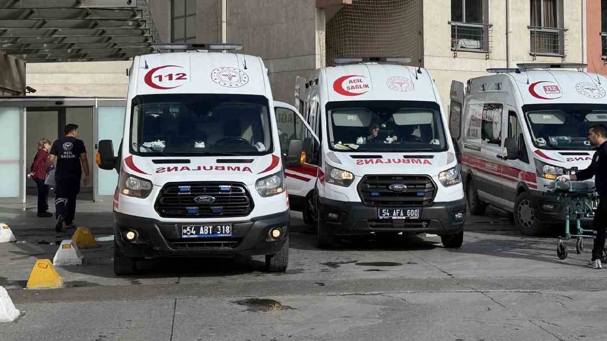 Sakarya’da öğrenci yurdunda panik! 23 öğrenci hastaneye kaldırıldı