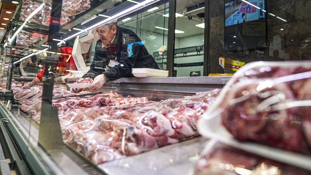 Sosyal medya manipülasyonları piyasayı bozdu: Karkas ete zam geldi