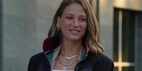 Serenay Sarıkaya’dan dev anlaşma! Dünyaca ünlü kozmetik devinin yüzü oluyor