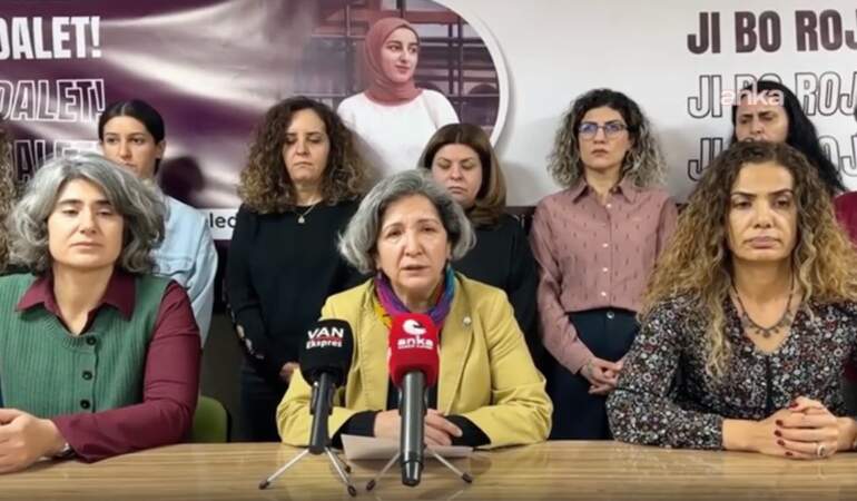 Van’da Rojin Kabaiş için yapılmak istenen eyleme polis engeli