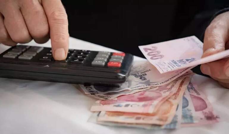 Memur, emekli, asgari ücret zammı ne kadar olacak? Milyonların bekleyişi sürüyor: Uzman isimden en net senaryolar