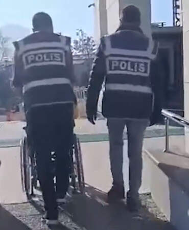İçişleri Bakanı Yerlikaya: Canlı yayında kadına şiddet uygulayan B.S. yakalandı