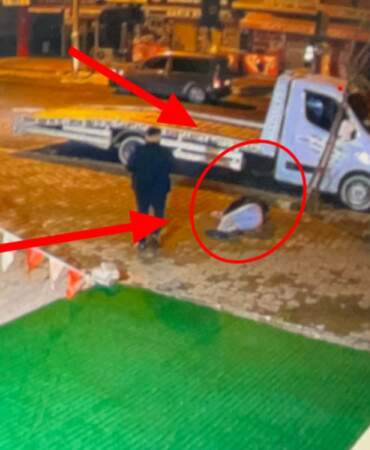 Alkollü sürücü feci kazaya neden oldu! Motosikletli sürücü oto kurtarıcıya ok gibi saplandı