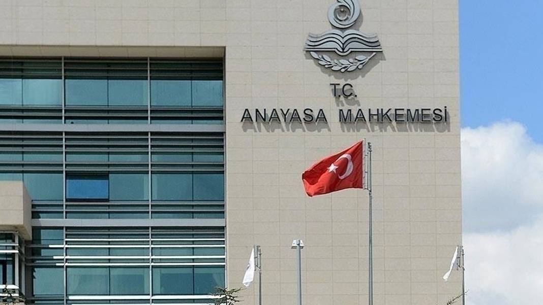 AYM’nin 6 siyasi parti için mali denetim kararları Resmi Gazete’de: Aralarında Saadet Partisi de var