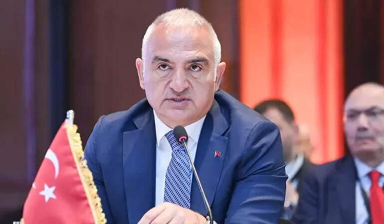 Bakan Ersoy’dan dizi sektörüne ‘destek’ müjdesi