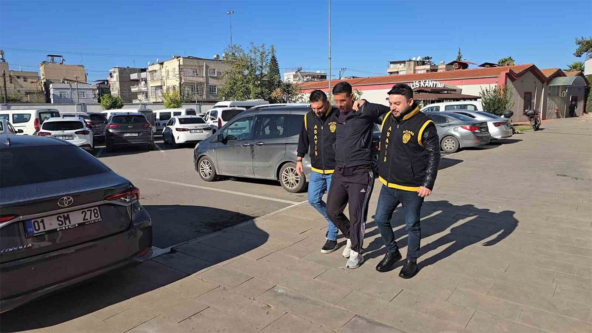 Otomobille geldi, çekiciden telefonu çaldı! 120 suç kaydı olan hırsız banyoda yakalandı