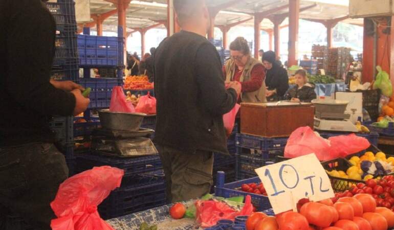 Son hasat yapıldı fiyatı düştü! 40 TL’den 10 TL’ye gerileyen etiket: Tezgahlar bomboş kaldı