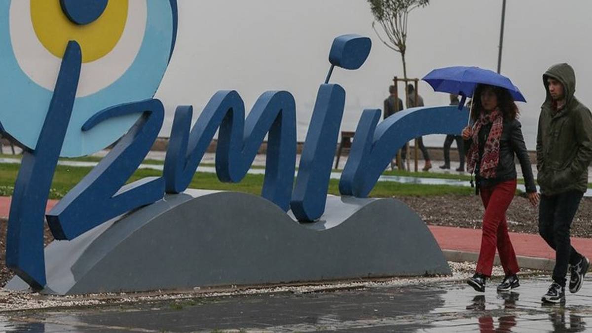 Hafta sonu planları iptal! İzmir semalarında görülmemiş şiddette sağanak bekleniyor