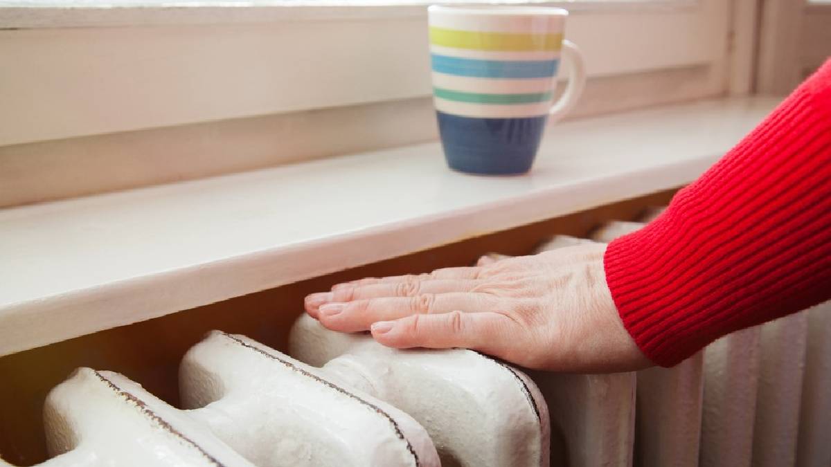 Evi hızlı ve verimli ısıtıyor! Kışın en büyük kurtarıcınız olacak: Peteklerin arkasına koyun, ısı yalıtımını artırın