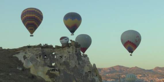 Türkiye’nin turizm cenneti Kapadokya’da balon uçuşu yapılamıyor! 4 gündür izin yok: Sebebi açıklandı