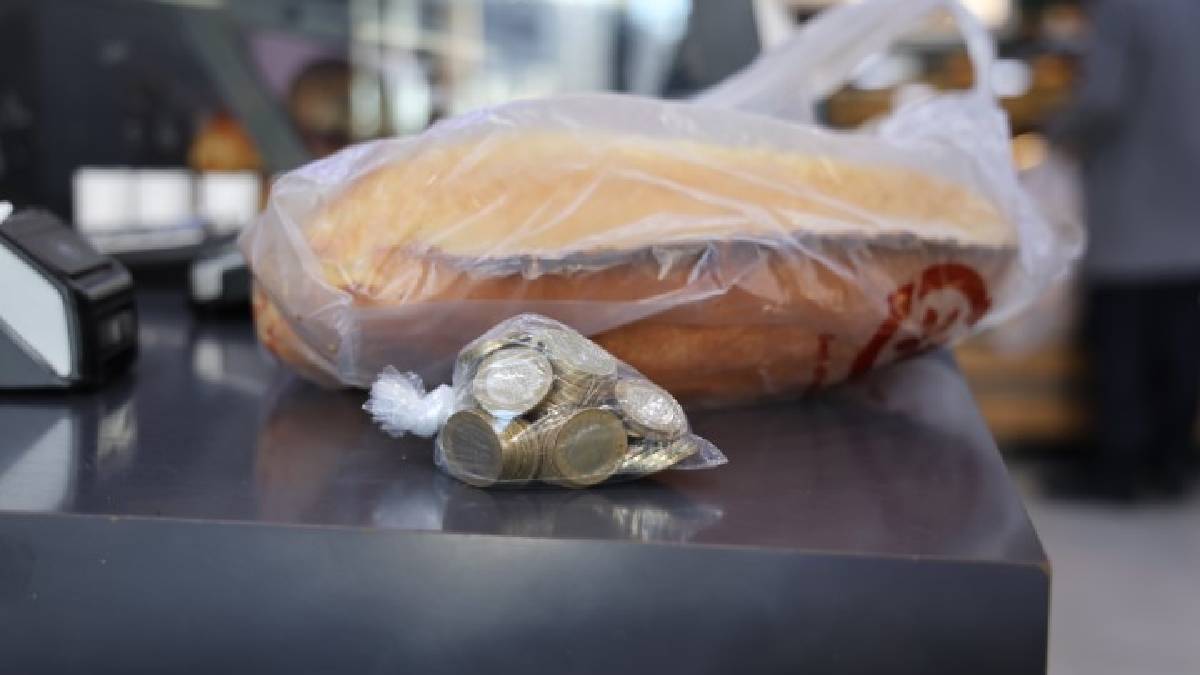 Bozuk para sorununa hediyeli çözüm! 100 lira bozuk getir karşılığını al: Hem satıcıyı hem alıcıyı memnun eden yöntem