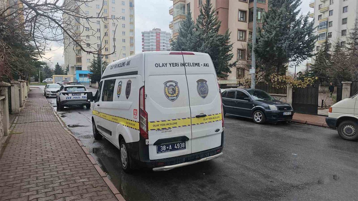 Kayseri’de korkunç olay! Eşiyle konuşmaya gitti, apartman görevlisinin eşini öldürdü