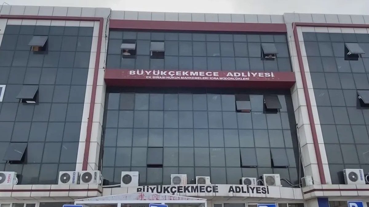 Büyükçekmece Adliyesi’ndeki soygunda 13 şüpheli adliyede