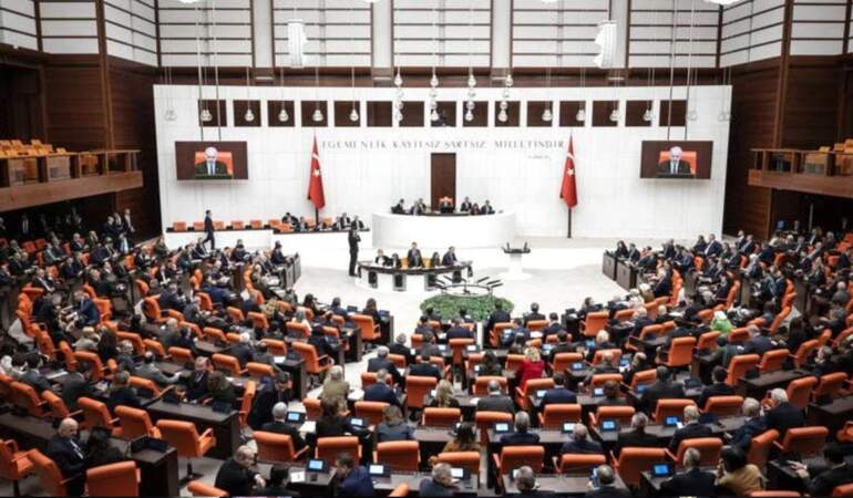 Ticaret Bakanlığı ile Ulaştırma ve Altyapı Bakanlığı 2026 yılı bütçeleri kabul edildi