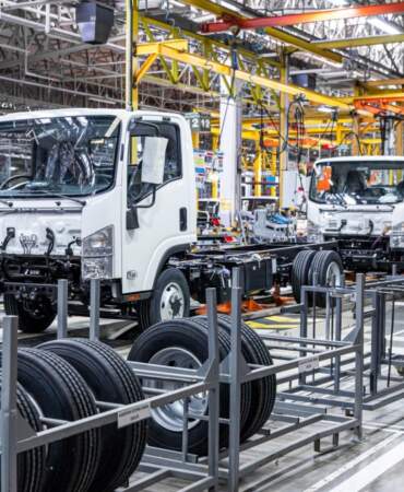 Anadolu Isuzu’dan Özbekistan’da yatırım