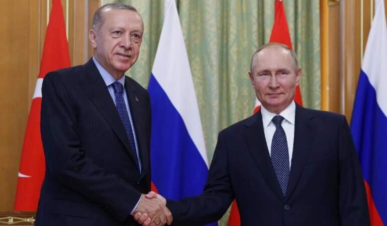 Putin ve Erdoğan yarın Türkmenistan’da bir araya gelecek