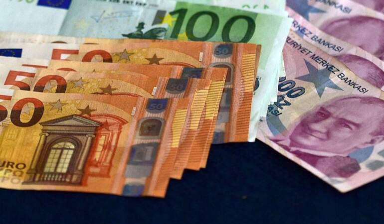 Tarihi eşik aşıldı: Euro/TL ilk kez 50 seviyesini gördü