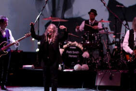 Rock müziğinin efsanesi Patti Smith İstanbul’da konser verecek