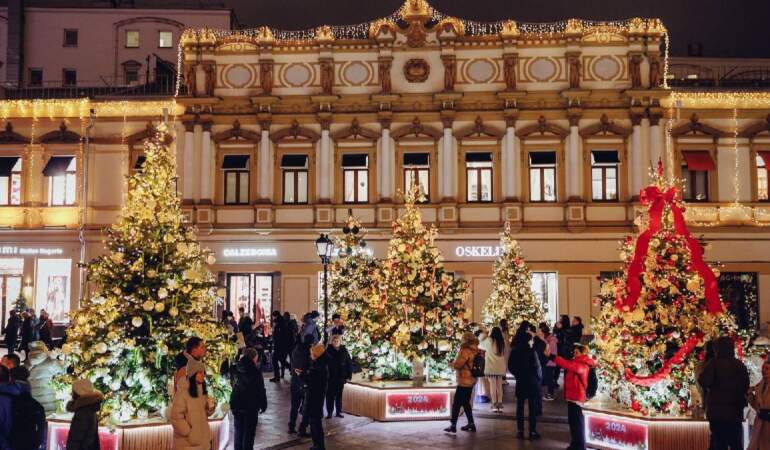 Moskova, Noel’e Yolculuk Festivali ile ziyaretçilerini bir kış masalına davet ediyor