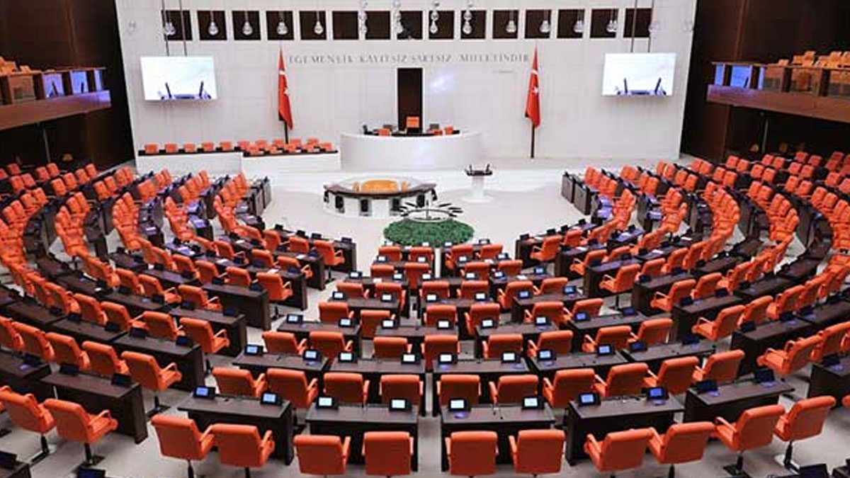 Meclis’te ‘taciz’ skandalında cezalar kesinleşti