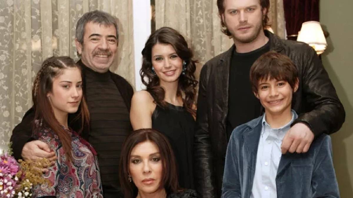 Meğer diziye girmesi çok kolay olmamış! Ünlü oyuncudan yıllar sonra Aşk-ı Memnu itirafı: ‘7 kez deneme yapıldı’