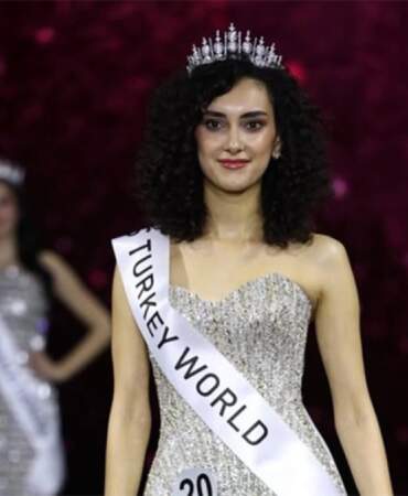 Miss Turkey’de kraliçe Sıla Saraydemir oldu