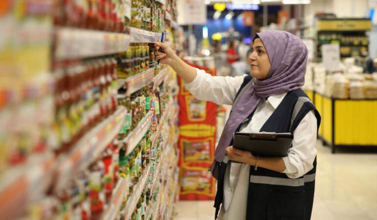 Bakan Yumaklı duyurdu: Yılbaşı öncesi 81 ilde gıda denetimi