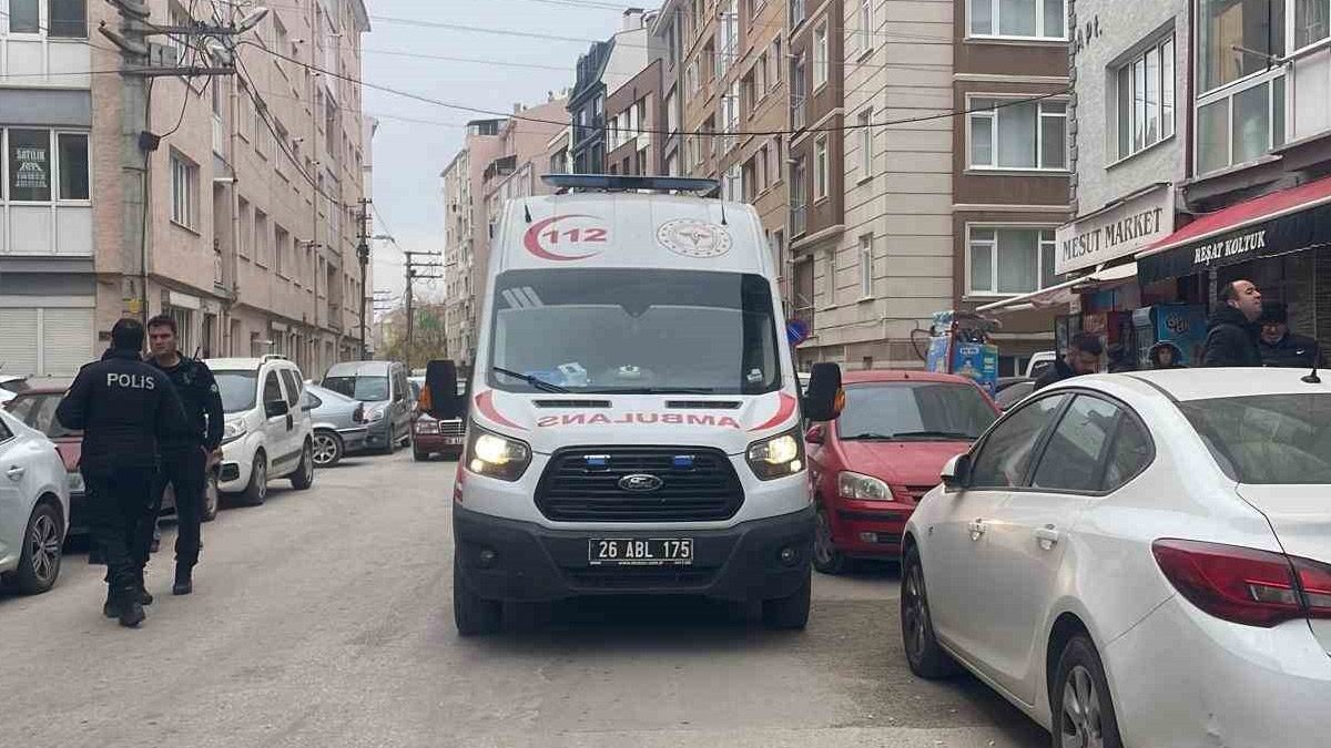 Eskişehir’de şüpheli saldırı! Bıçaklanıp darp edildi, yarı baygın halde evine gitti