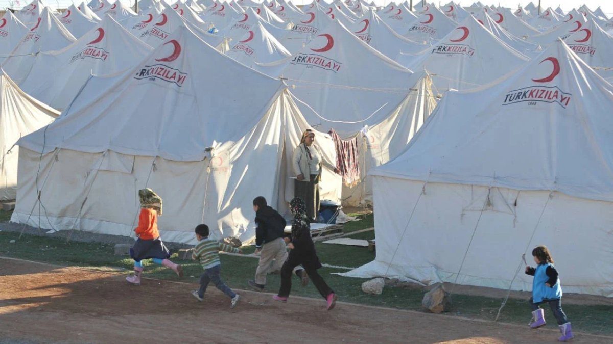 Savcılık belgeledi: Kızılay 6 Şubat’ta çadır sattı