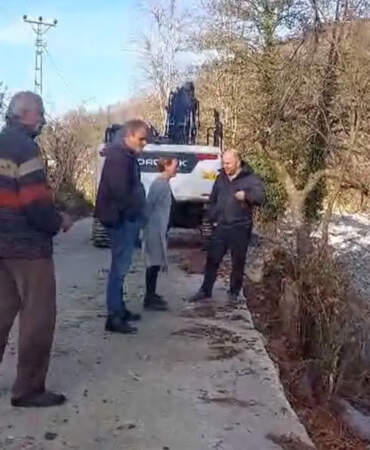 Rize’de HES’lere karşı doğa direnişi sürüyor: Ağaç kestirmeyiz, izin vermiyoruz